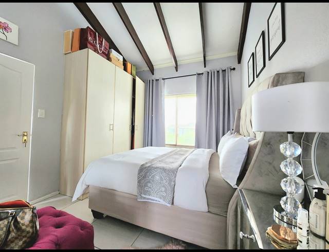 2 BEDROOM APARTMENT FOR SALE IN HONEYDEW